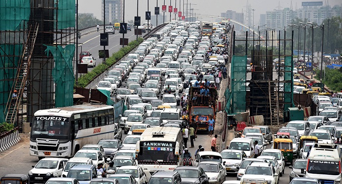 US Secretary of State Kerry caught up in Delhi traffic congestion
